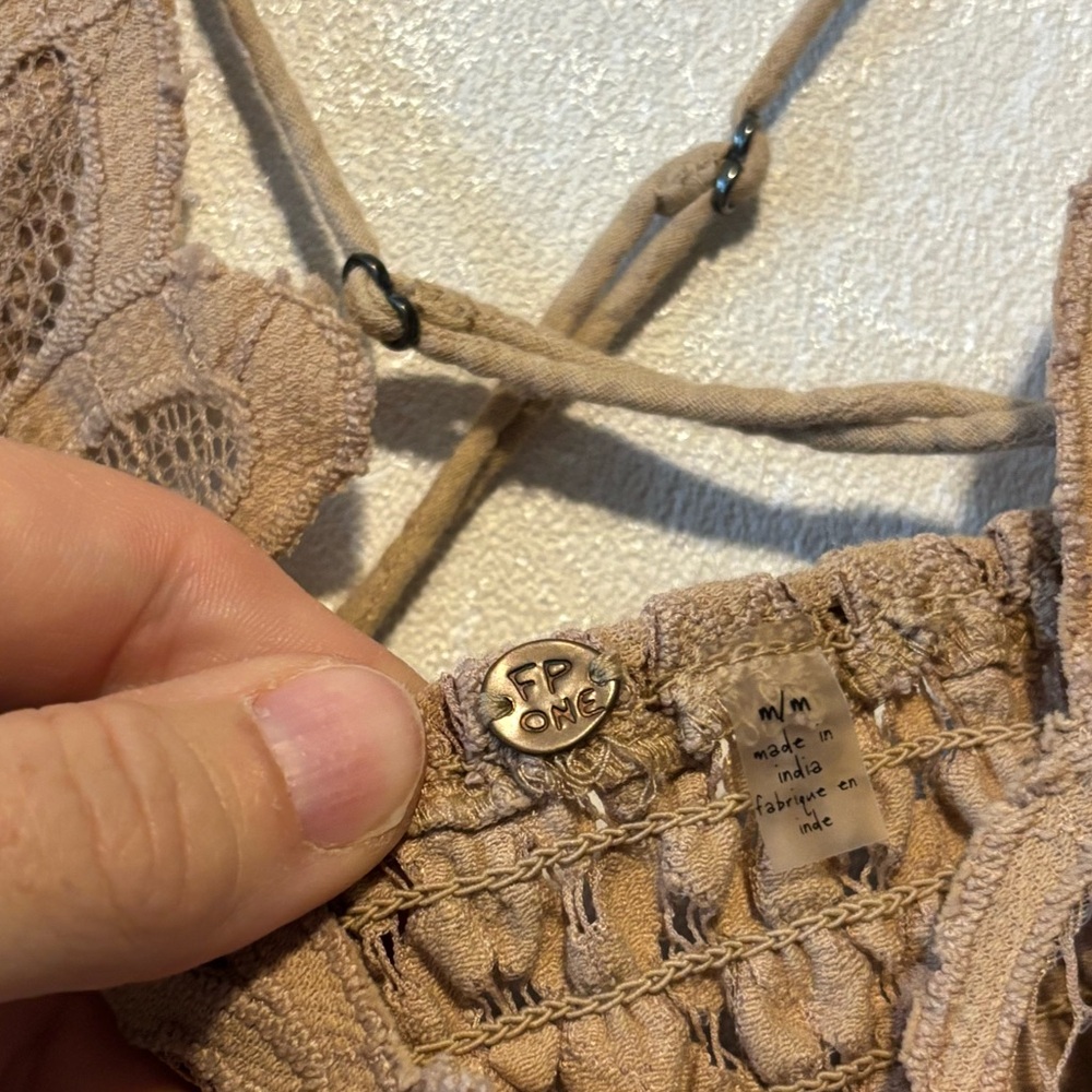 Free people | Lace Strappy Tan Bralette | Size M - Picture 3 of 6